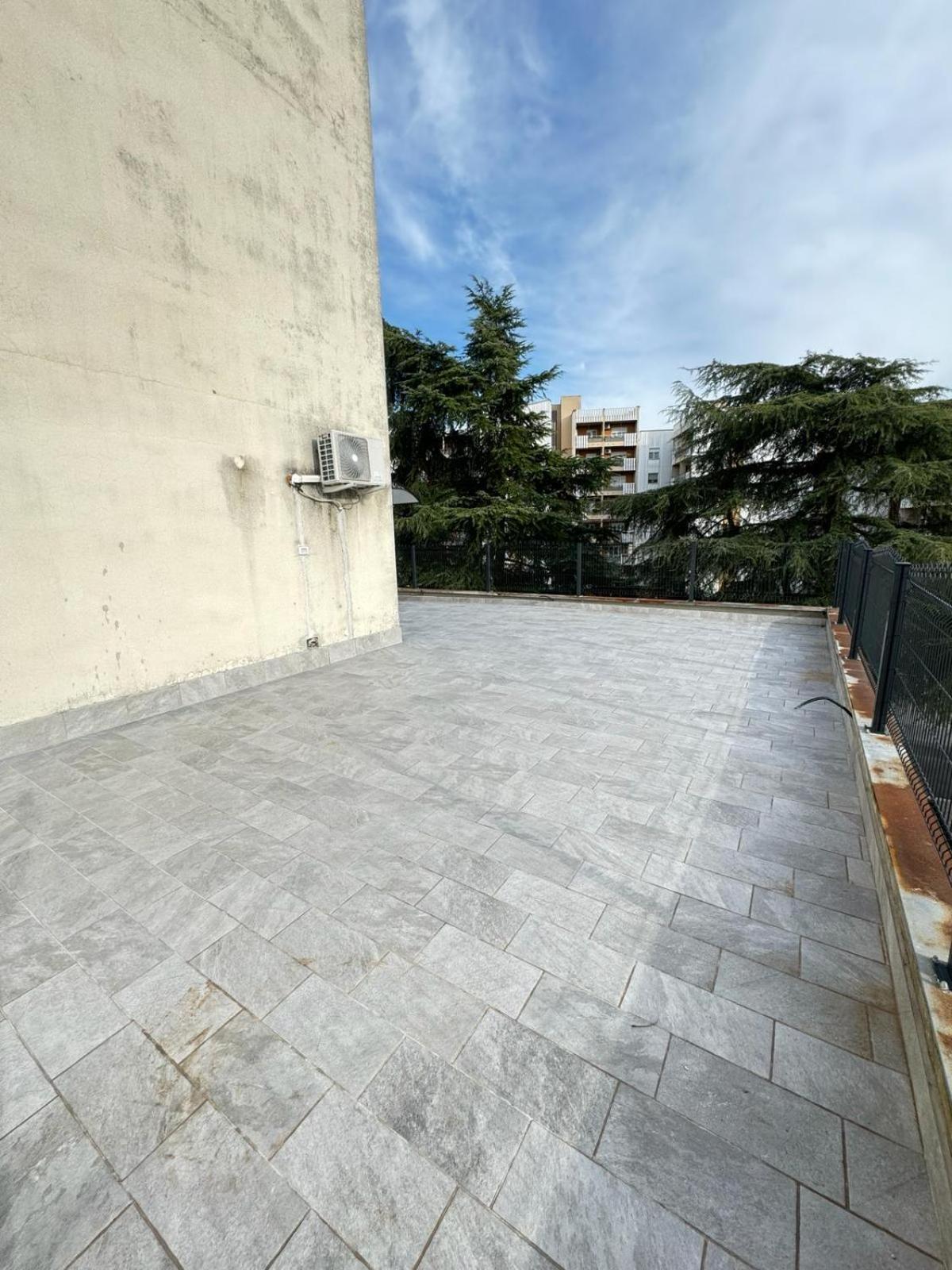 شقة Delizioso Vintage Con Terrazo فروزينوني المظهر الخارجي الصورة