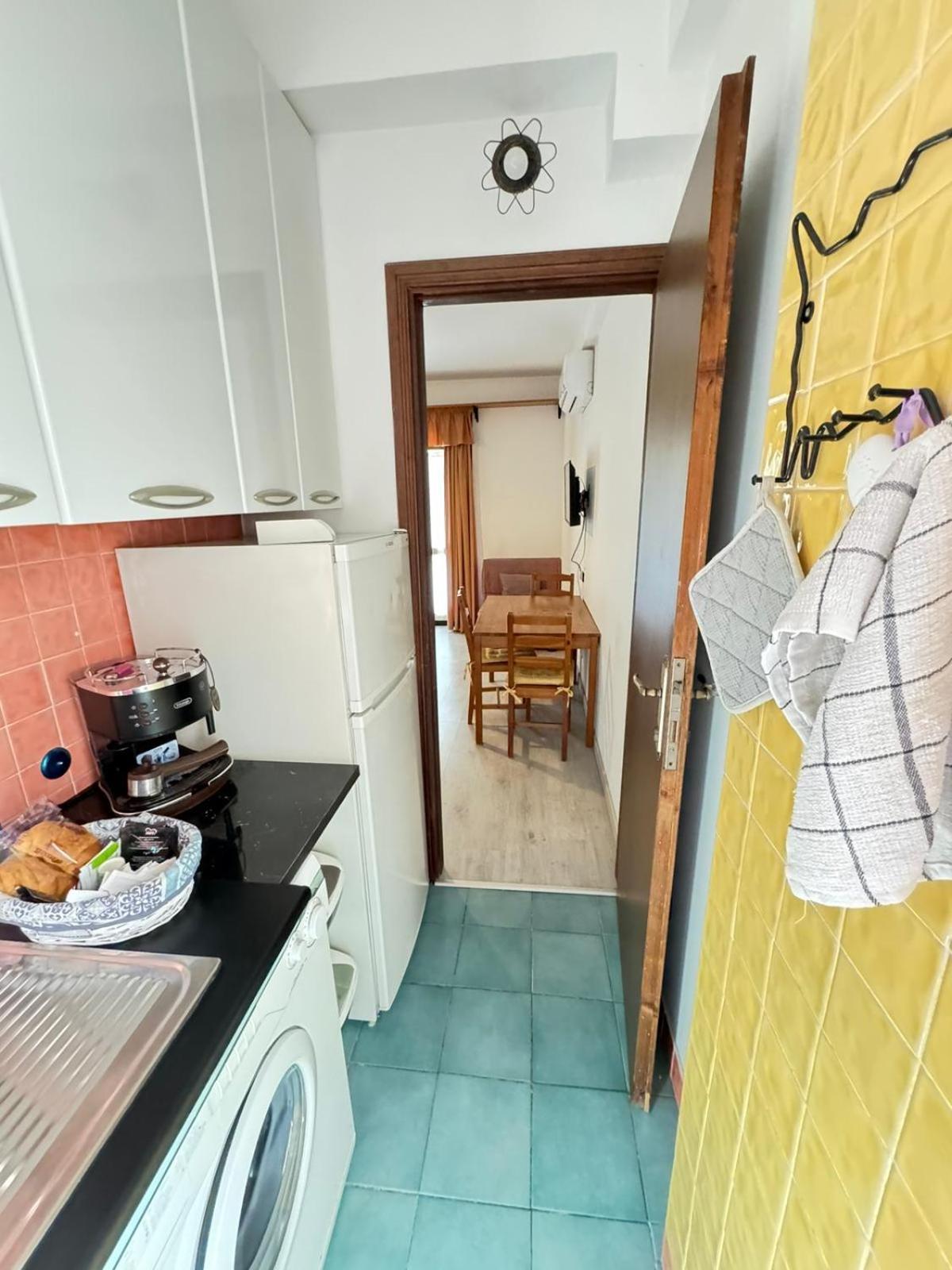 شقة Delizioso Vintage Con Terrazo فروزينوني المظهر الخارجي الصورة