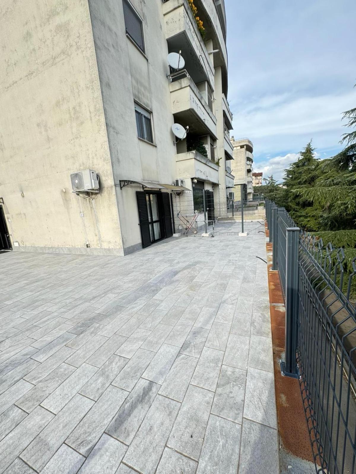 شقة Delizioso Vintage Con Terrazo فروزينوني المظهر الخارجي الصورة